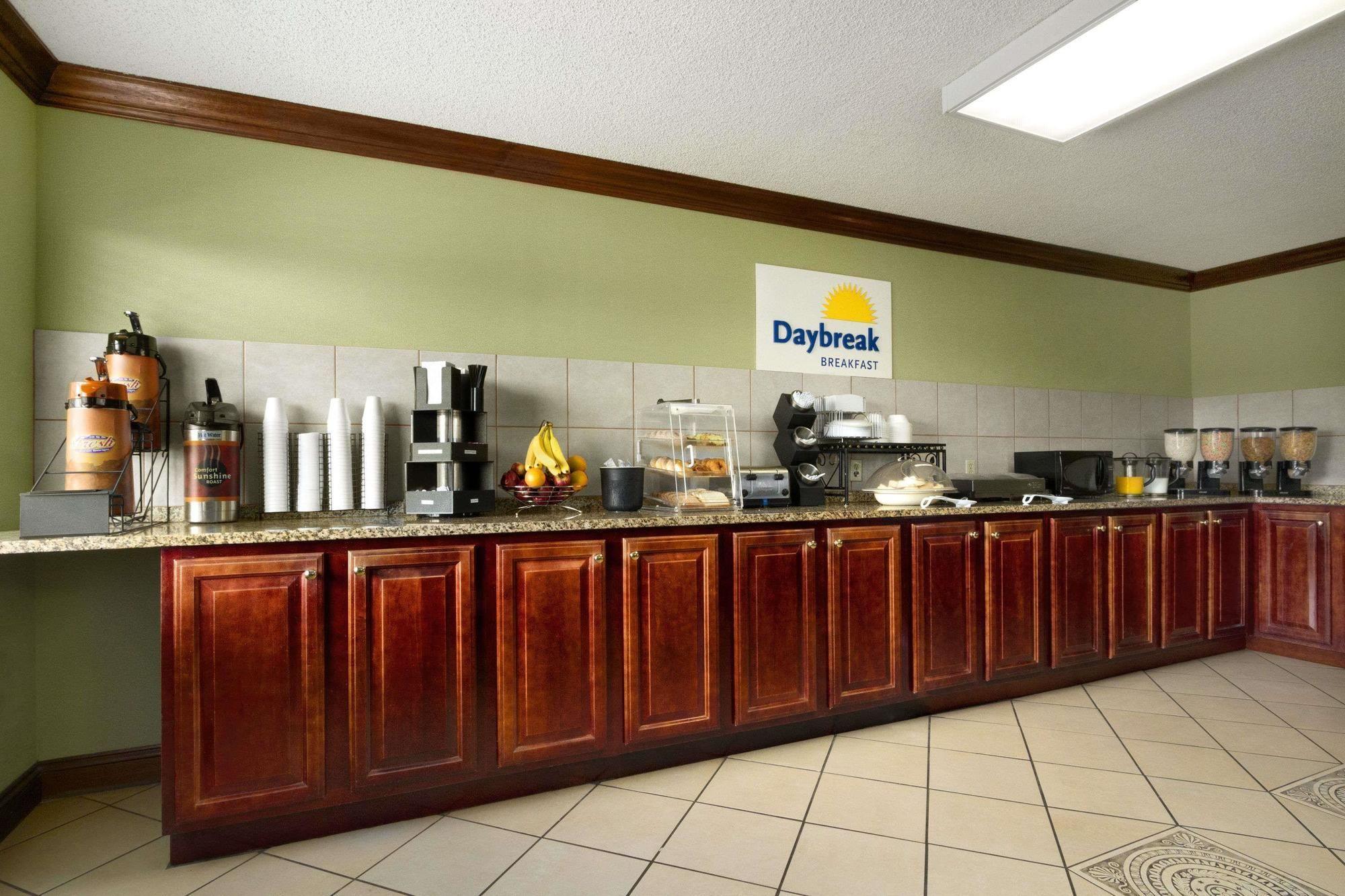 Days Inn By Wyndham Southaven Ms Buitenkant foto